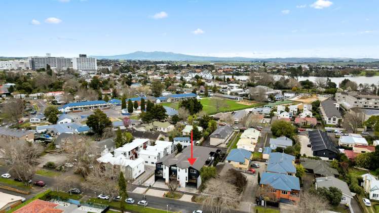 1/14 Hammond Street Hamilton Central_1