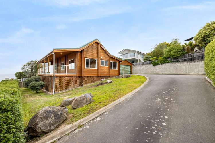 19b Tuawera Terrace Sumner_17