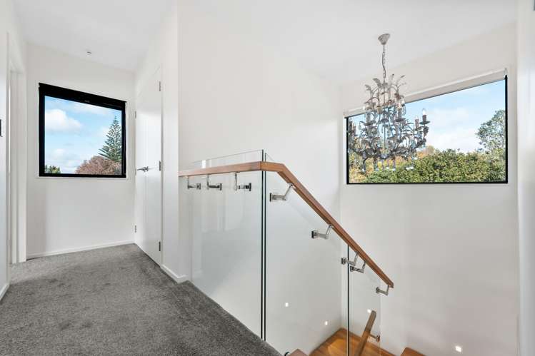 7 Hartles Place Mellons Bay_24