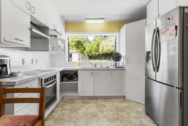 6 Arahoe Road New Lynn_4