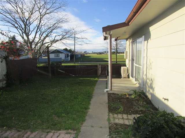 Flaxmere Avenue, Flaxmere