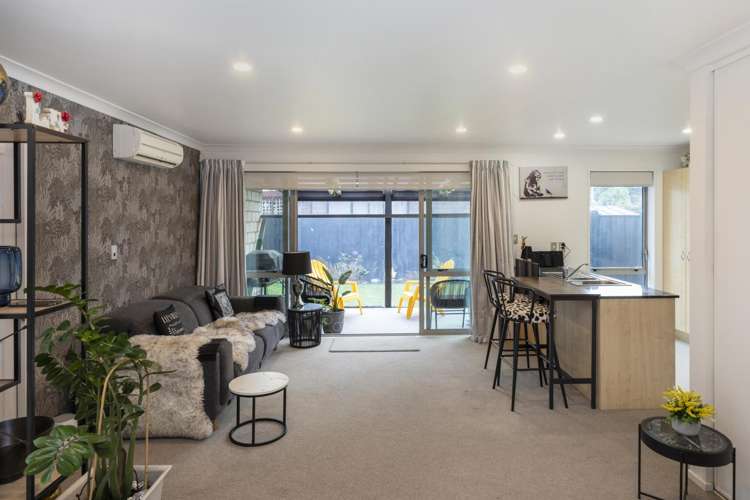 2/335 Main South Road Hornby_7