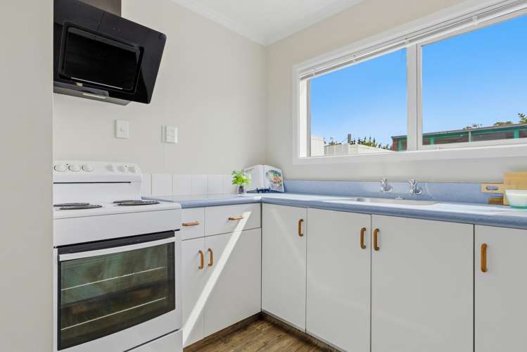 2/239 New Brighton Road Burwood_6