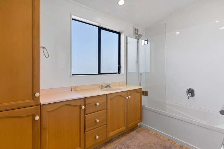 2/49 Rawhiti Road One Tree Hill_10