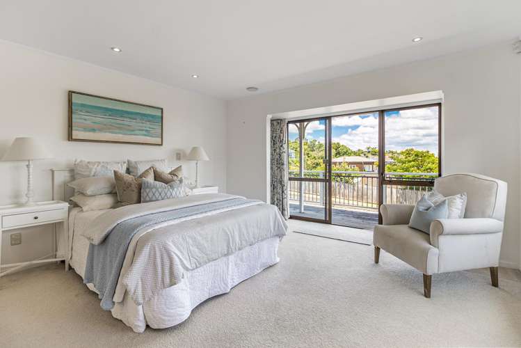 9 Pallister Drive Hillsborough_16