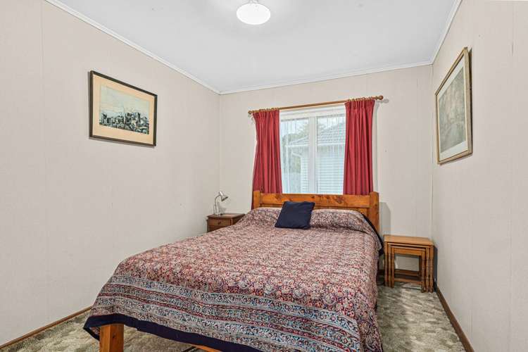 16 Tiki Street New Lynn_12