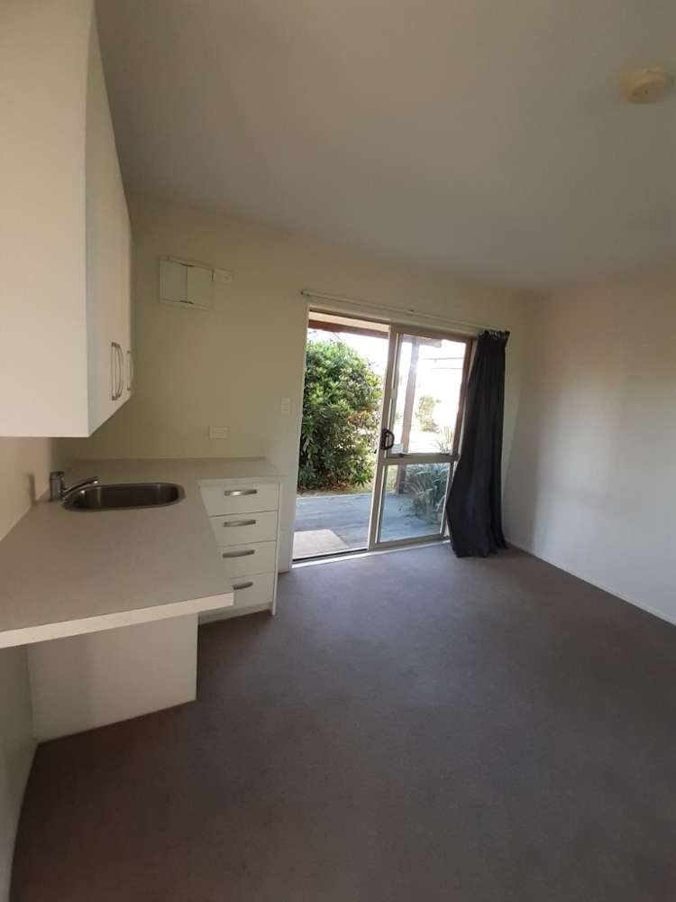 10 Garvins Road Hornby_15