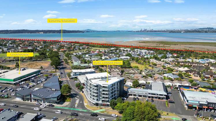 2A/84 Gunner Drive Te Atatu Peninsula_26