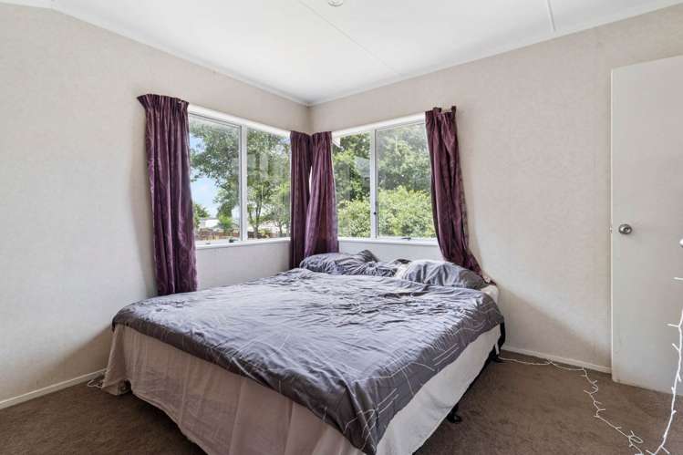 21 Oreti Place Clover Park_12