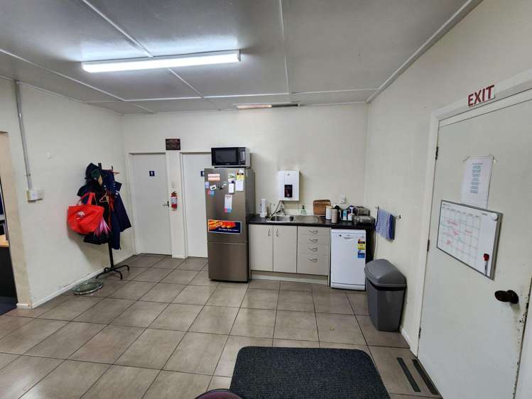 129 Main Street Pahiatua_13