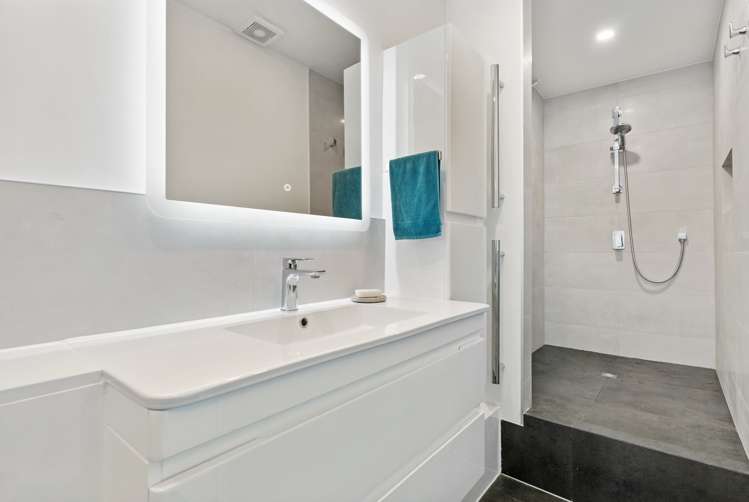 6/2 Atarangi Road Greenlane_9