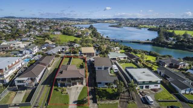 35 Rosario Crescent Red Beach_2