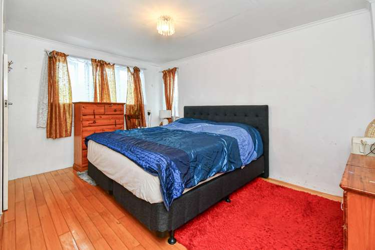 734 Massey Road Mangere_11