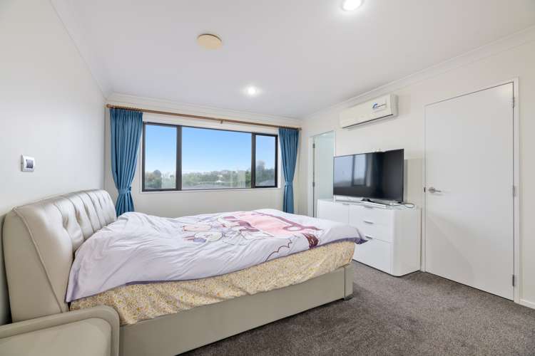 18 Midhurst Avenue Henderson_10