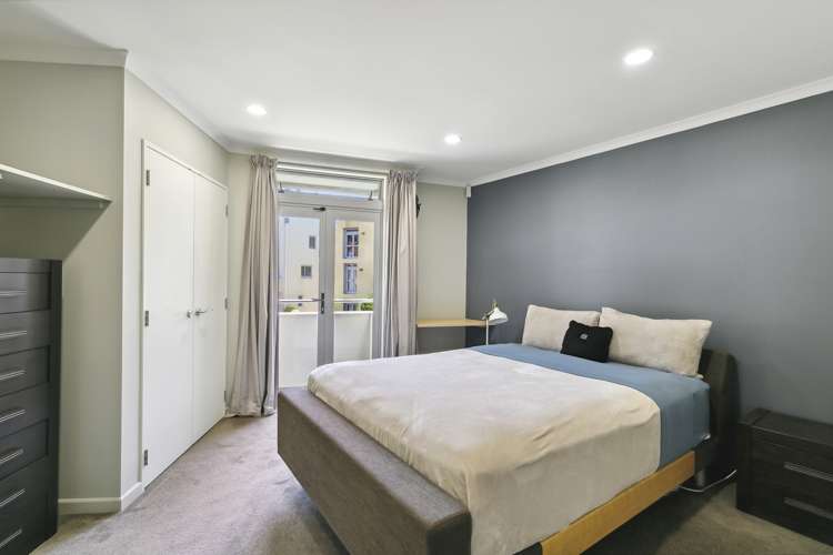 71/305 Evans Bay Parade Hataitai_9