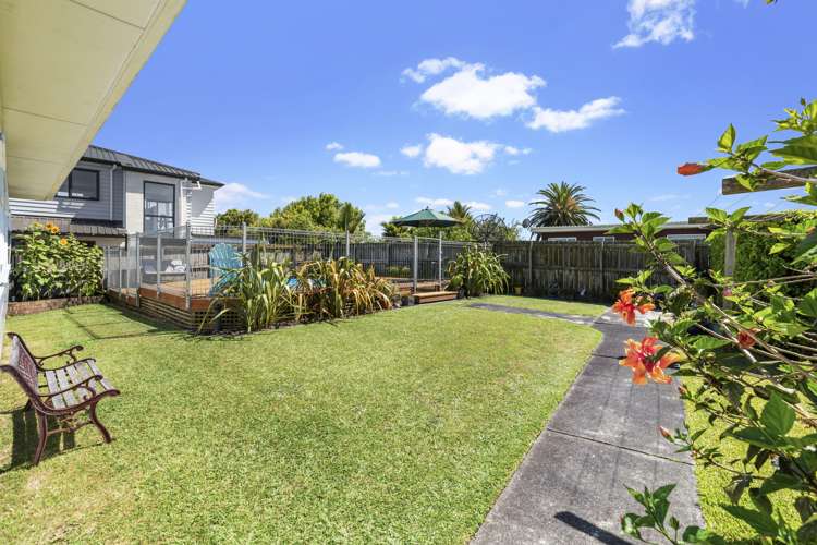 23 Ellesmere Crescent Pakuranga Heights_19