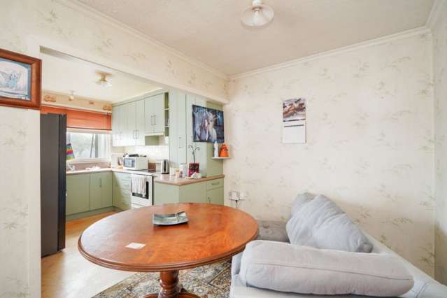 77A Lowe Street Avenal_4