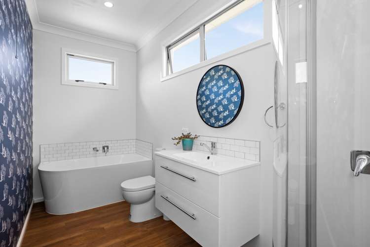 912 Clive Street Akina_8