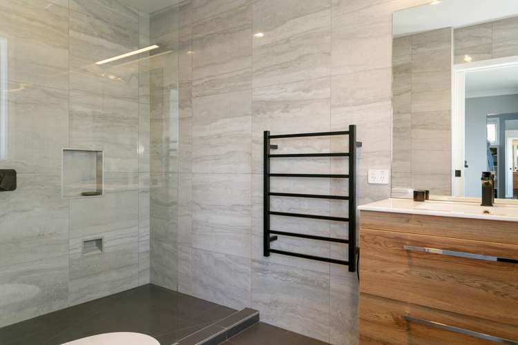 65 Arrowsmith Avenue Waipahihi_13