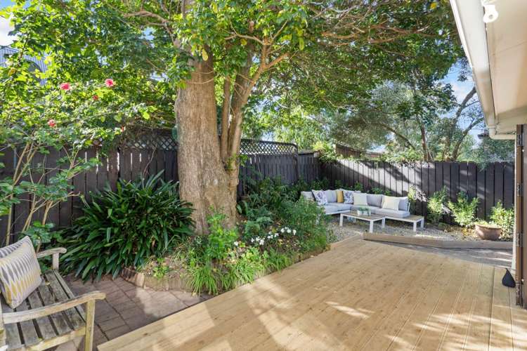 2/30 Ngataringa Road Devonport_5