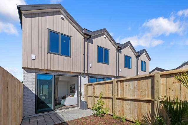 Brand New. Freehold. Architecturally Designed.