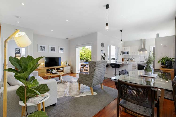 1/58 Eversleigh Road Belmont_1