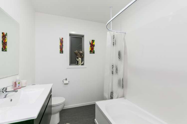 3b Chester Road Tawa_10