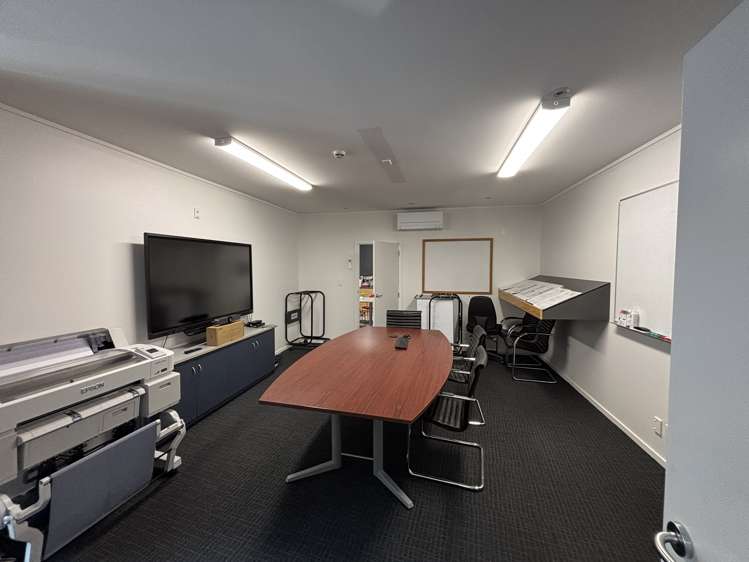 Suite 5/69 Kaiwharawhara Road Kaiwharawhara_5