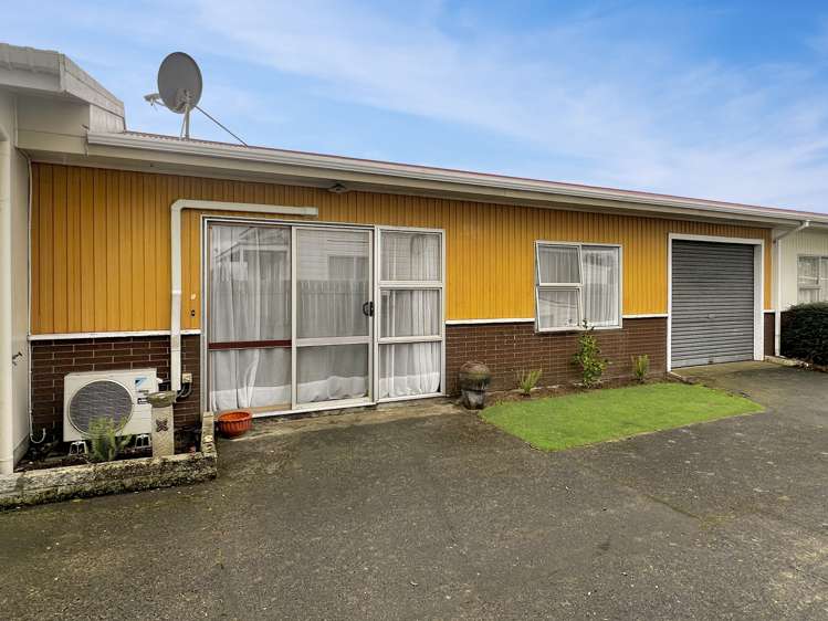 2/222 High Street Dannevirke_0