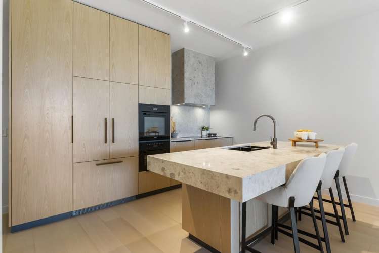 204/81 Carlton Gore Road Newmarket_6