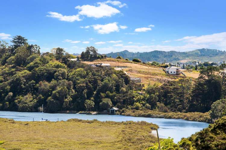 68 Rivervale Grove Stanmore Bay_7