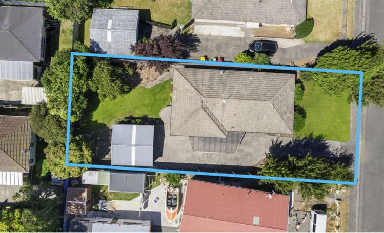 8 Davidson Crescent Hornby_24