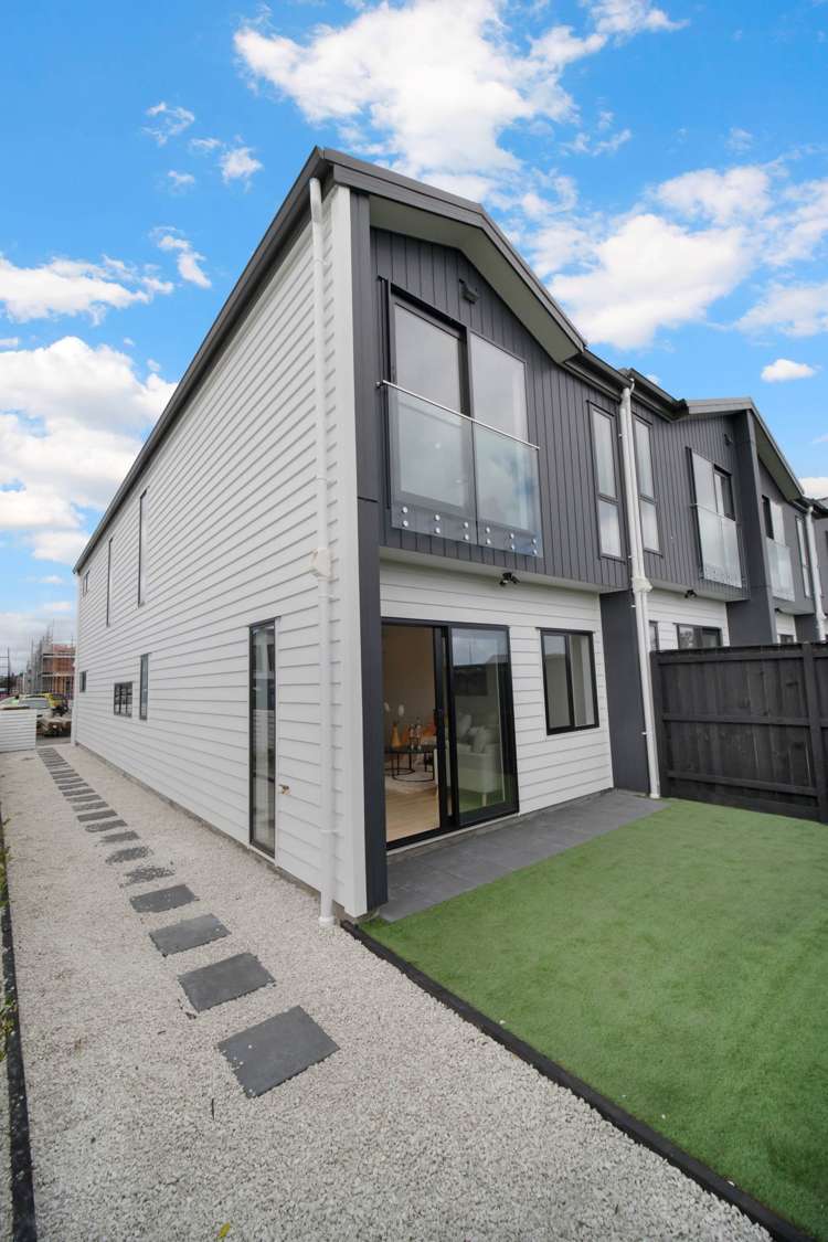 57 & 59 Whare Kauri Road Ardmore_2