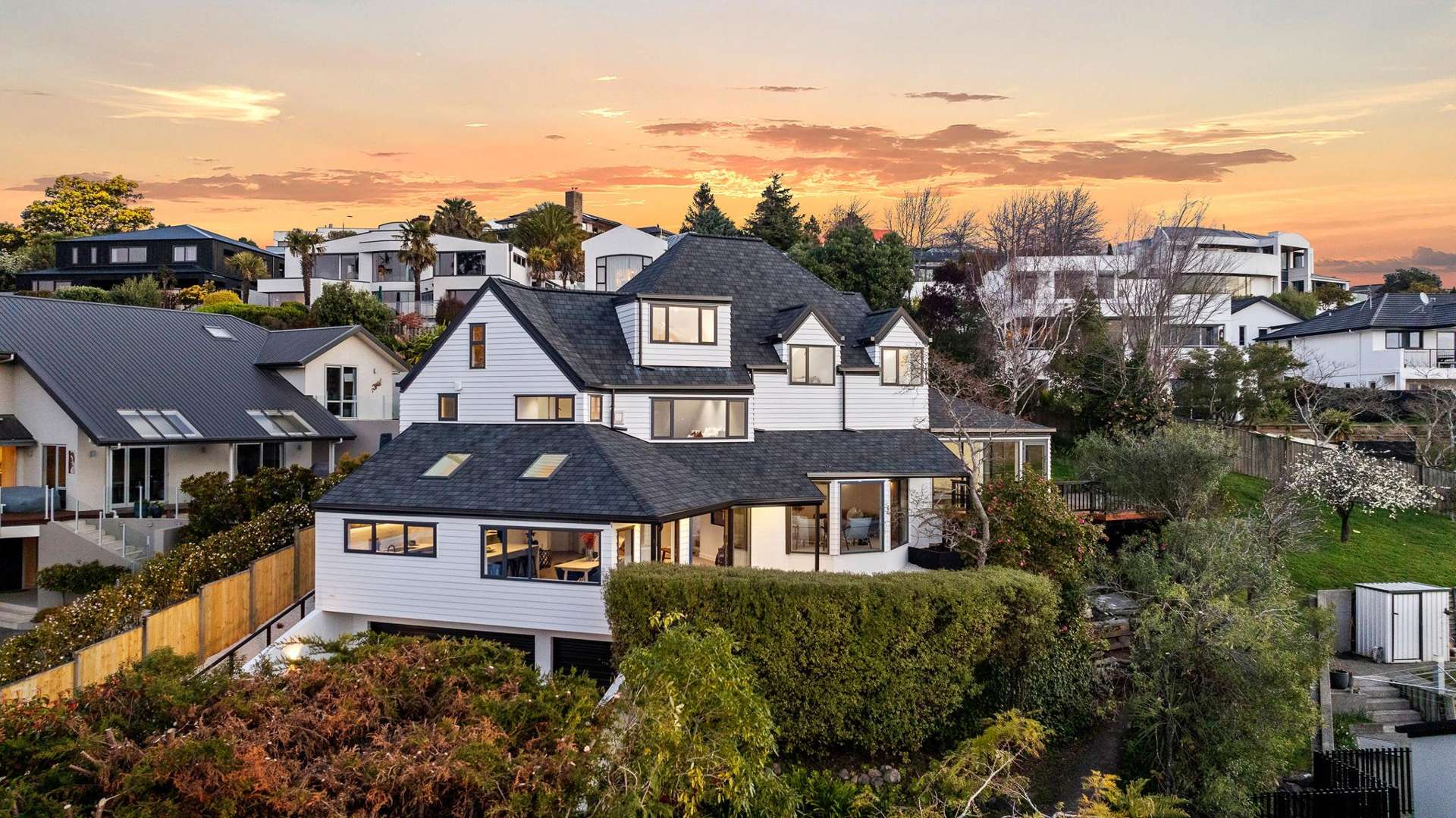 24 Nehru Place Cashmere_0