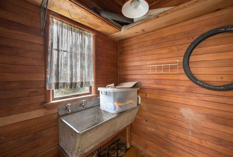 16 Jenner Road Toi Toi_18