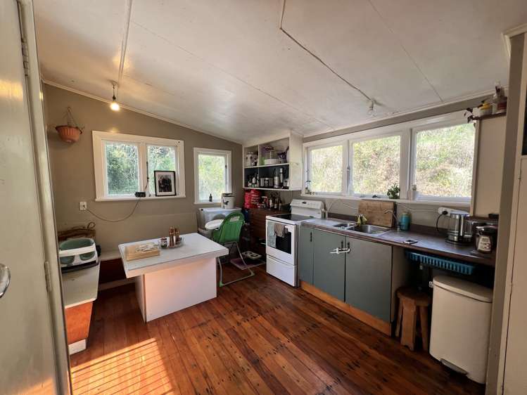 1 Titahi Bay Road Porirua_2