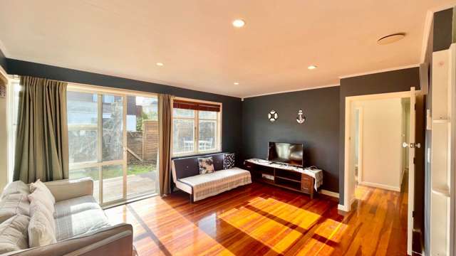 2/8 Belmont Terrace Milford_2