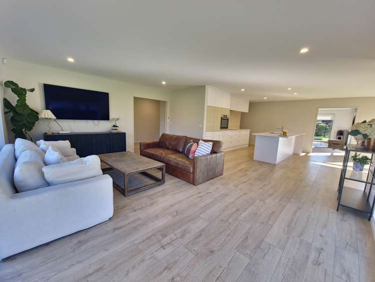 35 Avignon Pl Fairhall_11