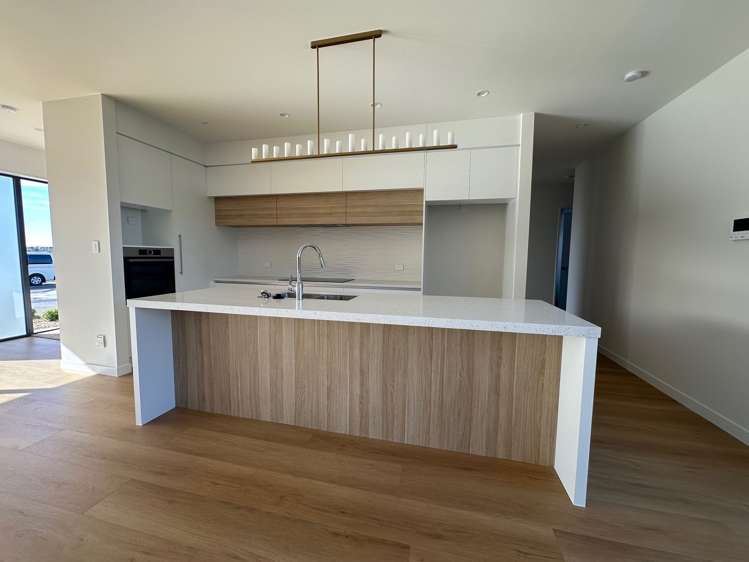 9 Parkland Loop Wainui_10