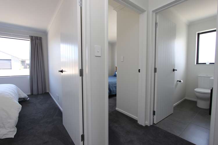 30 Catalina Crescent Burleigh_23