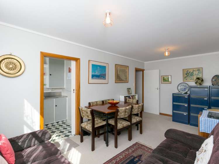 1/16 Angus Avenue Berhampore_5