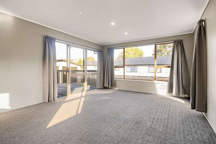 15 Splitt Avenue Glenview_3