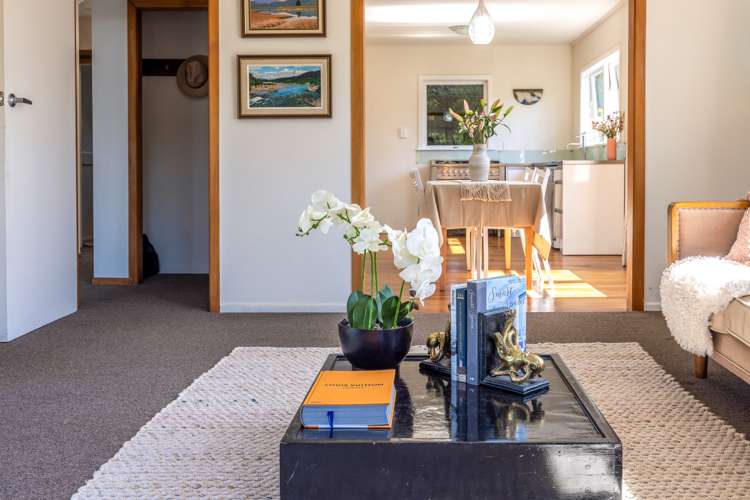 116 Queens Drive Oneroa_2