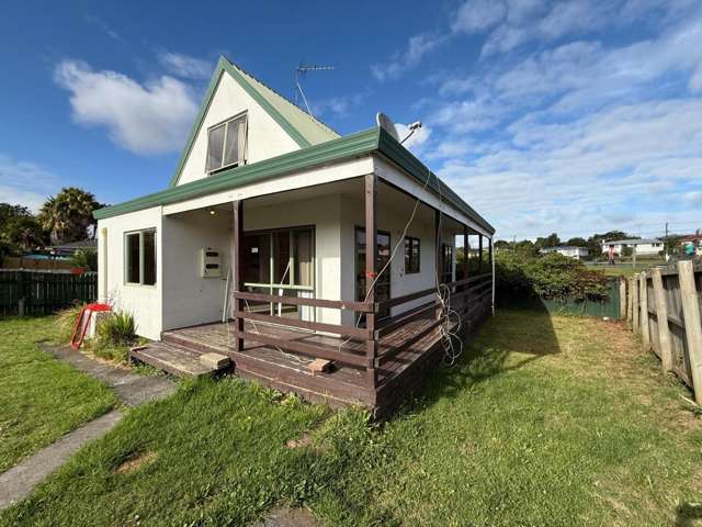 2/8 Puriri Road 10686_1