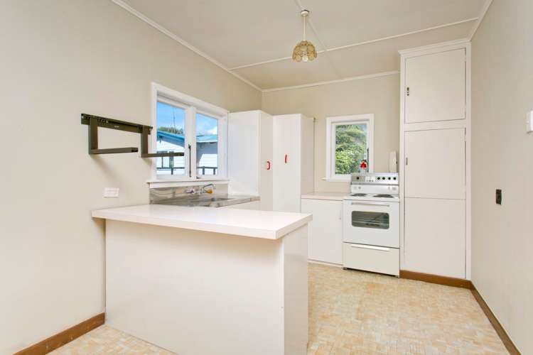 9 Roseberry Avenue Birkenhead_10