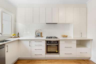 685 New North Road_1