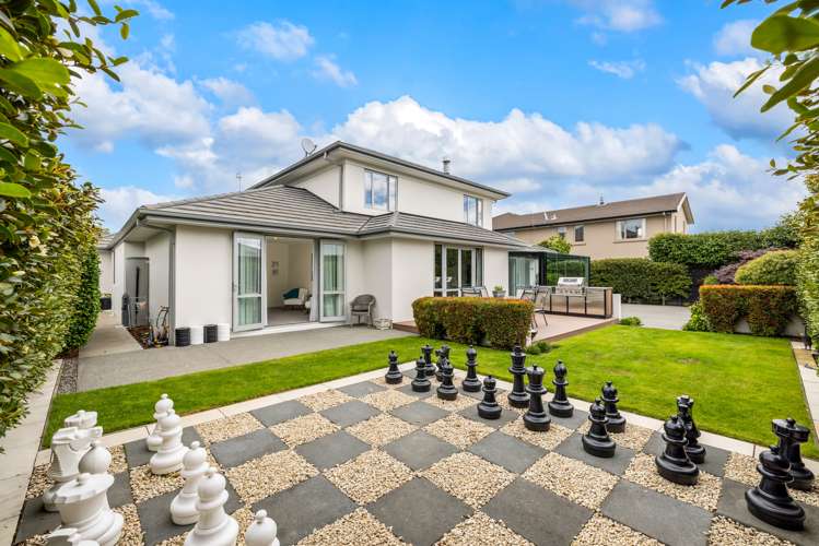 33 Applefield Court Northwood_31