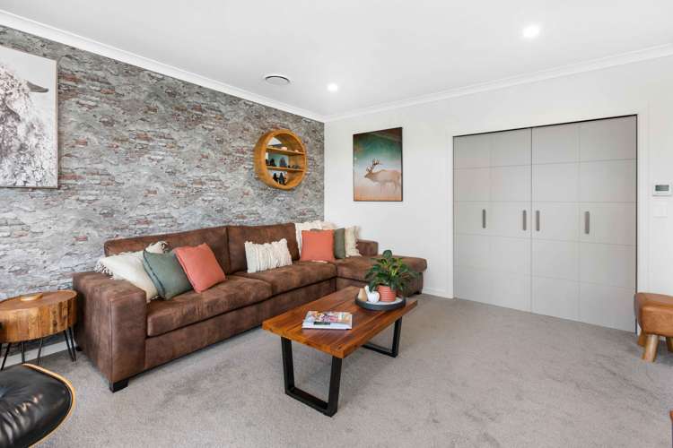 15 Shadbolt Drive Leamington_6