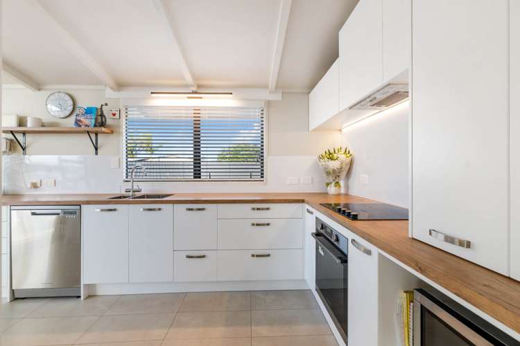 94 Torkar Road Clarks Beach_8