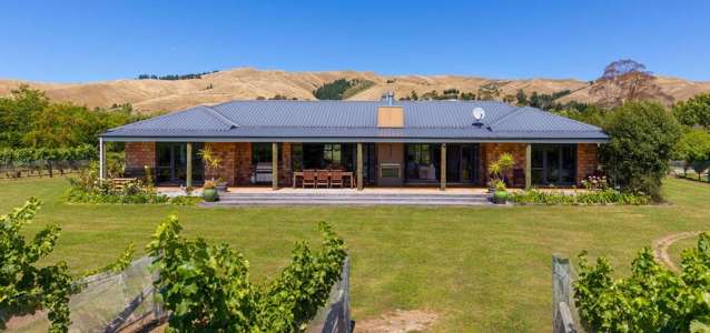 87 Dry Hills Lane, Riverlands